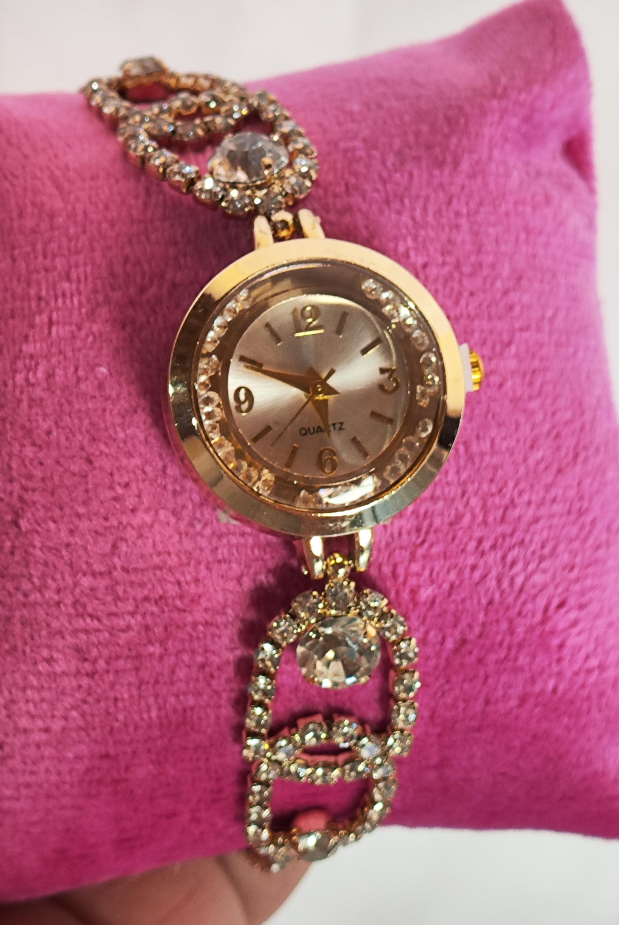 Relógios feminino e masculino 